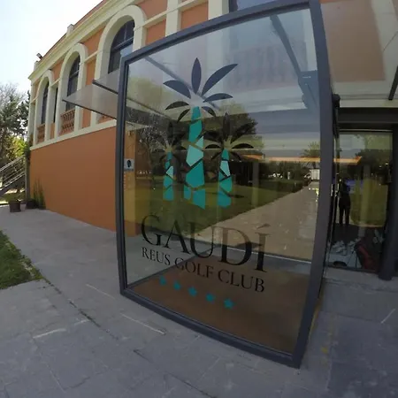 בית אירוח Privada En Reus *